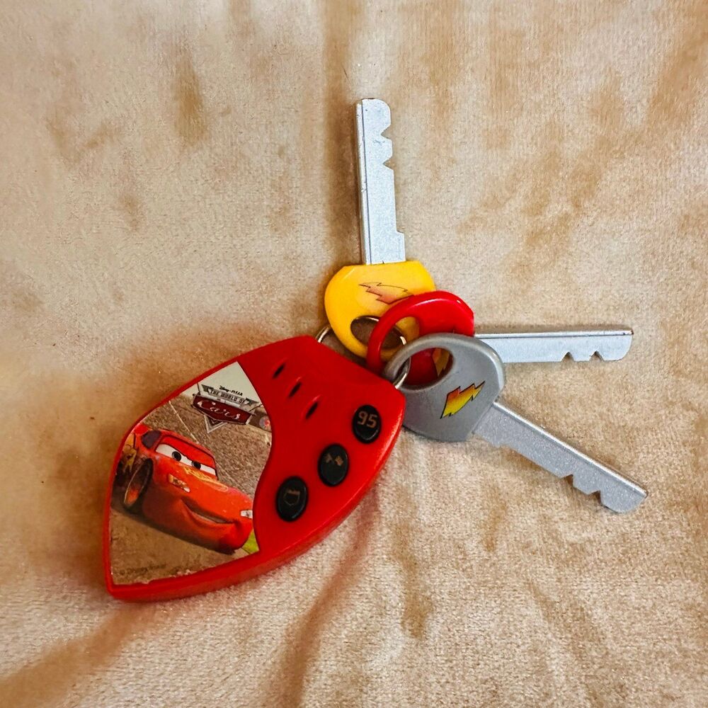 Disney Cars Lightning McQueen Keyring Alarm Toy with Keys